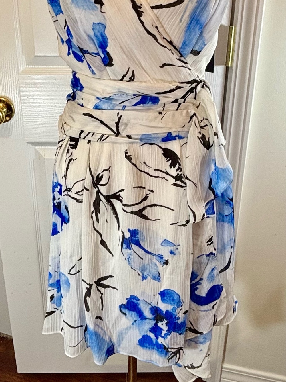 DKNY White Mini Wrap Dress with Blue Floral Print - Picture 2 of 10
